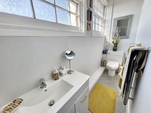 Photo 18- click for photo gallery